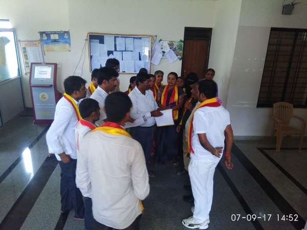 ಕೇಂದ್ರ ಸರ್ಕಾರದ ವಿರುದ್ಧ ಕಿಡಿ 