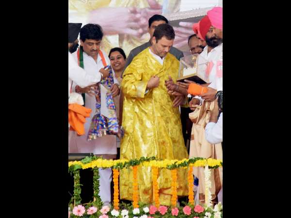 ಸಾಂಪ್ರದಾಯಿಕ ಧಿರಿಸಿನಲ್ಲಿ ಯುವರಾಜ!