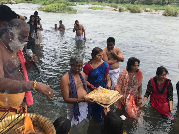Andhra Pradesh minister participated in pushkar mela and performed pooja in Cauvery river Srirangapatna Andhra Pradesh minister participated in pushkar mela and performed pooja in Cauvery river Srirangapatna