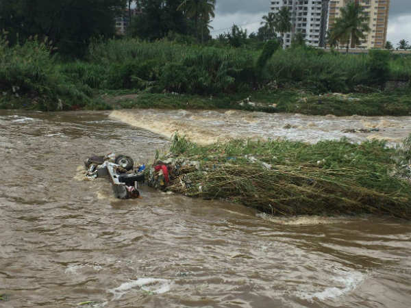  ಉಕ್ಕಿ ಹರಿದ ವೃಷಭಾವತಿ