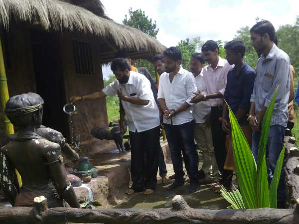 ಕ್ಷೀರಾಭಿಷೇಕ