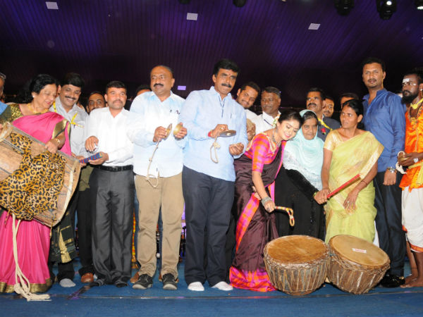 ಮನರಂಜಿಸಿದ ಹಾಡುಗಳು