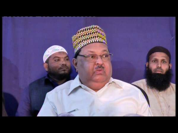  199ರಲ್ಲಿ ಸಚಿವ ಖಮರುಲ್ ಇಸ್ಲಾಂ