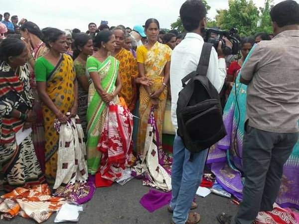 ಉಚಿತ ಸೀರೆ ರಾಜಕೀಯ ಉಚಿತ ಸೀರೆ ರಾಜಕೀಯ