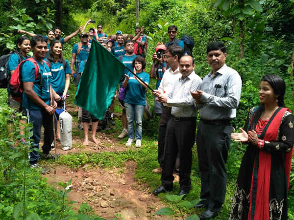 ಬೆಂಗಳೂರಿನಿಂದ ಮೊದಲ ತಂಡ