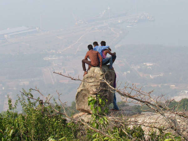 ಸಾಂಪ್ರದಾಯಿಕ ಹಳ್ಳಿ ಊಟ 