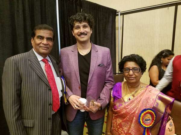 ವಿಶ್ವದೆಲ್ಲೆಡೆಯಲಿ ಕನ್ನಡದ ಕೀರ್ತಿ ಪತಾಕೆ ವಿಶ್ವದೆಲ್ಲೆಡೆಯಲಿ ಕನ್ನಡದ ಕೀರ್ತಿ ಪತಾಕೆ