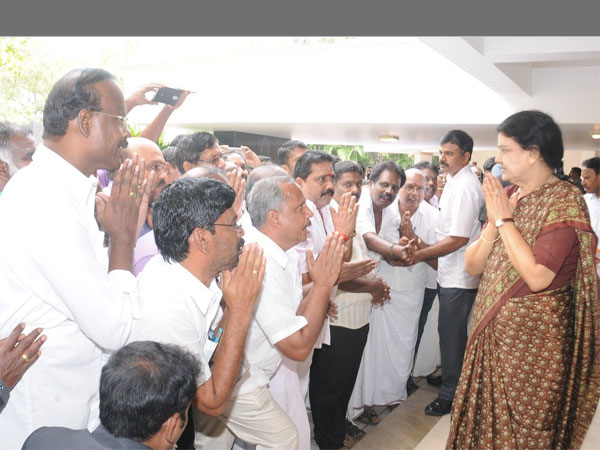 ಶಶಿಕಲಾ ಅವರಿಗೆ ಮಾತ್ರ ನೇರ ಪ್ರವೇಶ