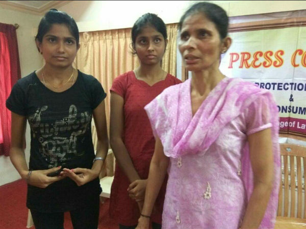 ಮನೆ ಕೆಲಸಕ್ಕೆ ಸೇರಿಸಿದರು ಮನೆ ಕೆಲಸಕ್ಕೆ ಸೇರಿಸಿದರು