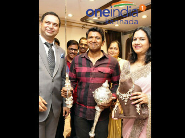 ವೈಯಕ್ತಿಕವಾಗಿ ಪ್ರತಿನಿಧಿಗಳು ವೈಯಕ್ತಿಕವಾಗಿ ಪ್ರತಿನಿಧಿಗಳು