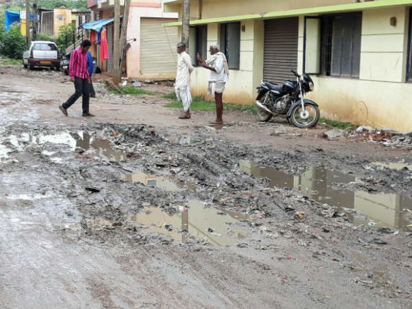 ಜನ ಹೇಗಪ್ಪಾ ಇಲ್ಲಿ ಅಡ್ಡಾಡುತ್ತಾರೆ?