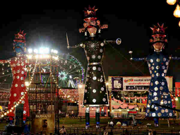 ರಾವಣ, ಕುಂಭಕರ್ಣರ ಪ್ರತಿಕೃತಿ ರಾವಣ, ಕುಂಭಕರ್ಣರ ಪ್ರತಿಕೃತಿ