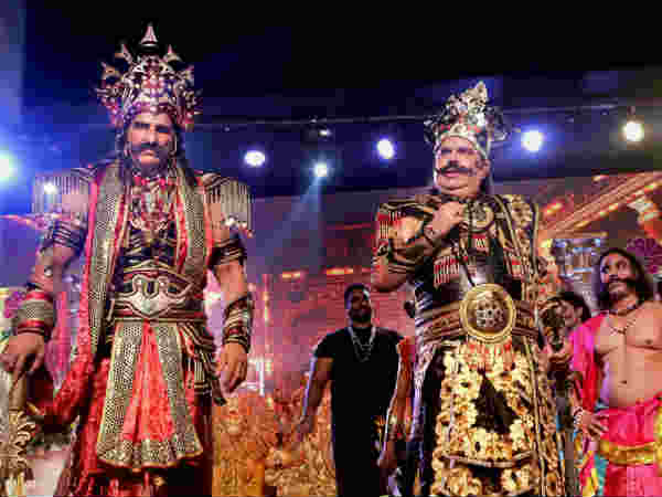 ಬಾಲಿವುಡ್ ಸ್ಪರ್ಶ ಬಾಲಿವುಡ್ ಸ್ಪರ್ಶ