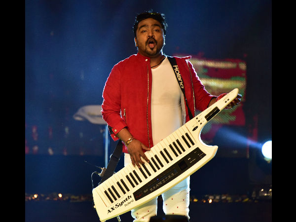 Kannada Cinema music director Arjun Janya musical night excites Mysuru people Kannada Cinema music director Arjun Janya musical night excites Mysuru people