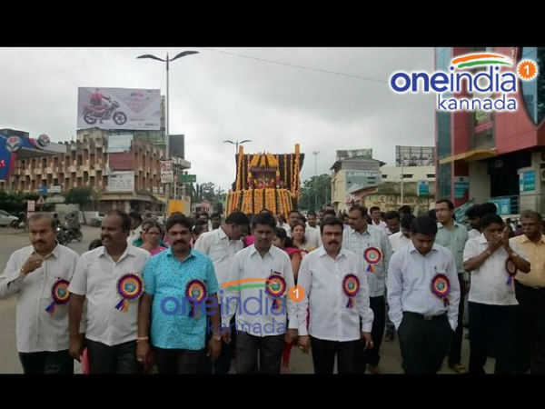 Shivamogga Dasara : Film Festival inauguration Radhika Chethan Sundar Raj Shivamogga Dasara : Film Festival inauguration Radhika Chethan Sundar Raj