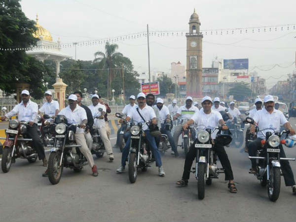 Many people have participated in bike rally in Mysuru during Dasara occassion. 