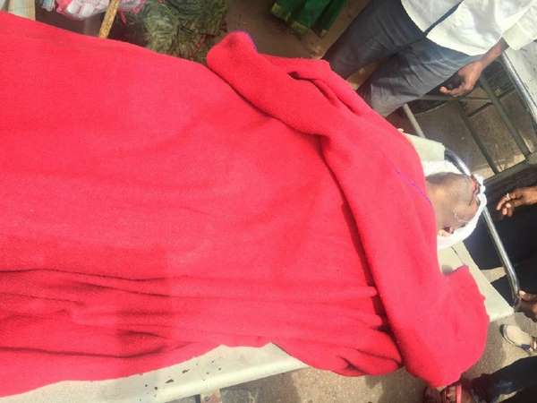 A man in Mysuru died after a branch of a tree fell down on his head
