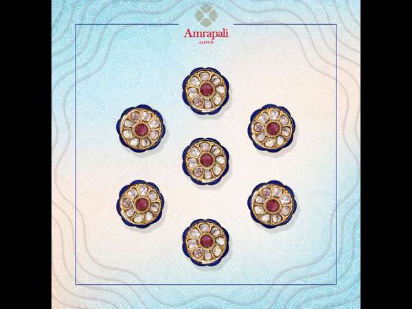 An exhibition of gold and silver jeweleeries by Amrapalli Jaipur in Bengaluru