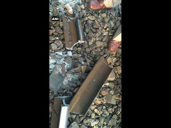 7 coaches of Shaktipunj express derail in Uttar Pradesh