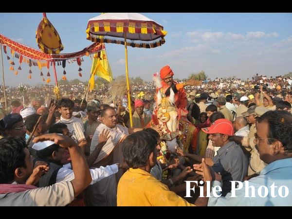 'ನಂದಿ ಗಾಬಾದಿತಲೇ..ಪರಾಕ್ ಎನ್ನುವ ಕಾರ್ಣಿಕ ನುಡಿ