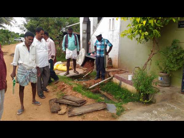 ಮಾನವ ಹಕ್ಕು ಹೋರಾಟಗಾರರ ಪರಿಶೀಲನೆ