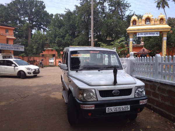 ಮಠದಲ್ಲೇ ಭೋಜನ ಸ್ವೀಕಾರ