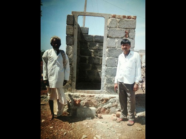 ಮಕ್ಕಳಿಗೆ ಬಕೆಟ್, ಸೋಪ್ ಬಳಸುವ ಪ್ರಾತ್ಯಕ್ಷಿಕೆ