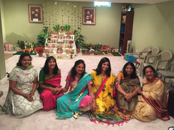 ಹೆಂಗೆಳೆಯರಿಗೆ ಹಬ್ಬದ ಸಂಭ್ರಮ