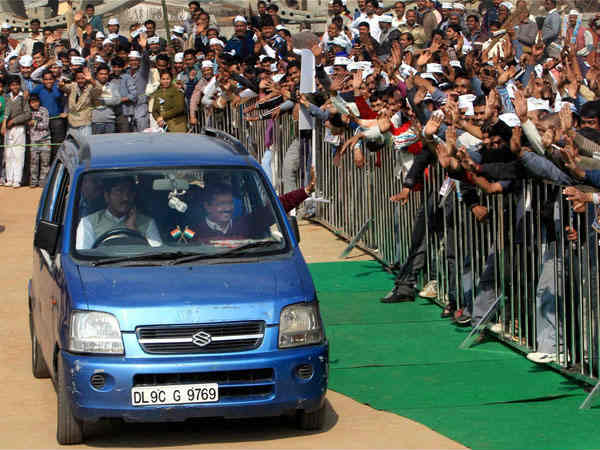 Delhi Chief Minister Arvind Kejriwal's car stolen Delhi Chief Minister Arvind Kejriwal's car stolen