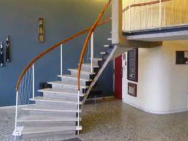 ಭಾರವಾದವು ಈಶಾನ್ಯದಲ್ಲಿ ಇರಬಾರದು