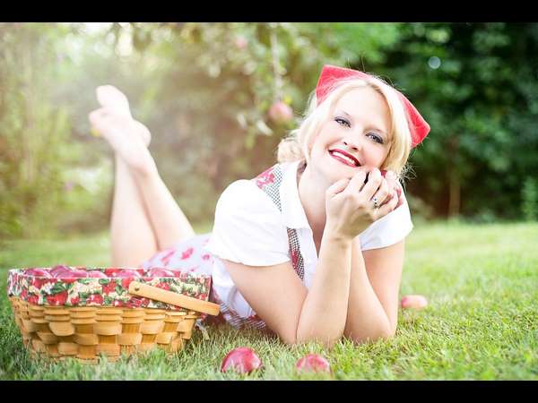 ಮುಂಭಾಗದ ಕೂದಲು ಬಿಳಿ ಮುಂಭಾಗದ ಕೂದಲು ಬಿಳಿ