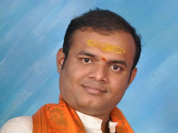 ಪಂಡಿತ್ ವಿಠ್ಠಲ ಭಟ್, ಜ್ಯೋತಿಷಿ