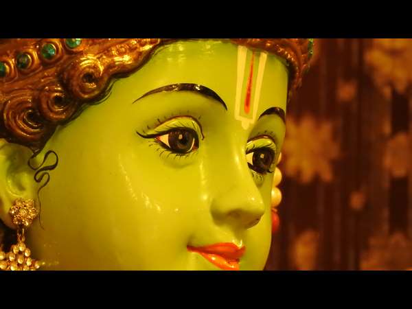 ವಿದೇಶಿಗರನ್ನೂ ಸೆಳೆದ ಕನ್ನಡದ ಬೊಂಬೆ!