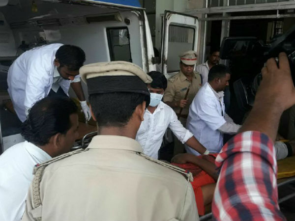 Police firing on rowdies in Kalaburagi, two rowdies injured