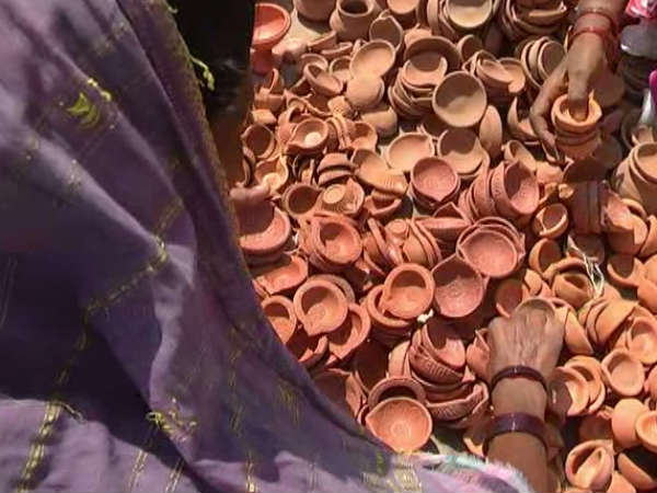 Yadagiri: Potters life becomes a tragedy now Yadagiri: Potters life becomes a tragedy now