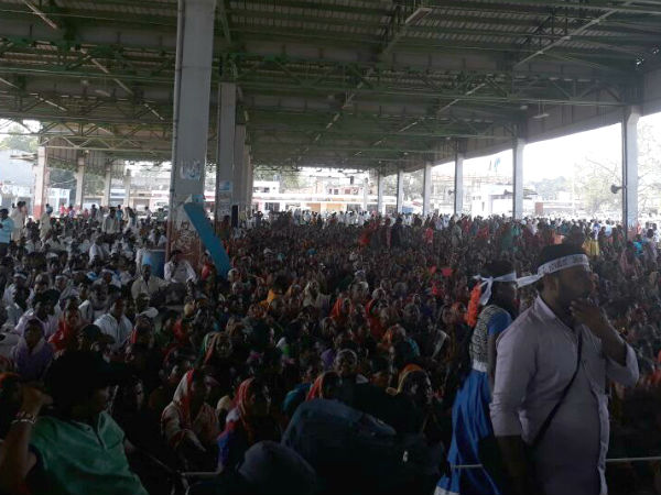 Activist Medha Patkar inaugurates Rally against alcoholism Activist Medha Patkar inaugurates Rally against alcoholism