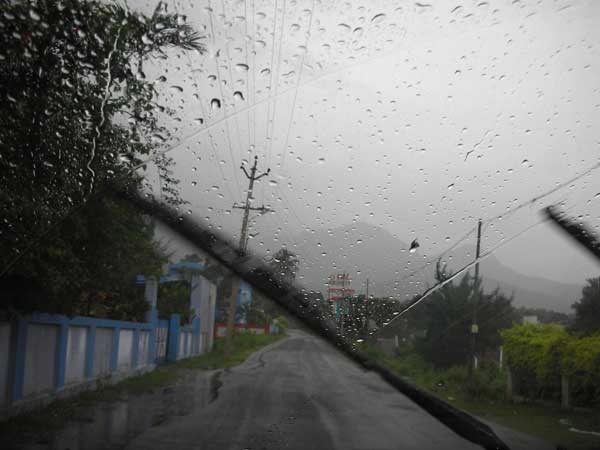 Weather forecast for October 31: Heavy rains to continue in Chennai Weather forecast for October 31: Heavy rains to continue in Chennai