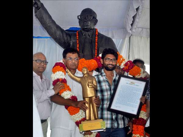 ಕಾಂಗ್ರೆಸ್ ಸೇರದ ಜಿಗ್ನೇಶ್ ಕಾಂಗ್ರೆಸ್ ಸೇರದ ಜಿಗ್ನೇಶ್