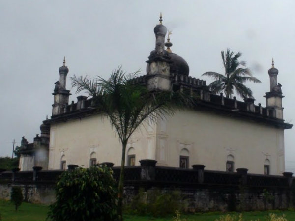 ತೋಟಗಾರಿಕೆ ಇಲಾಖೆ ನಿರ್ಲಕ್ಷ್ಯ