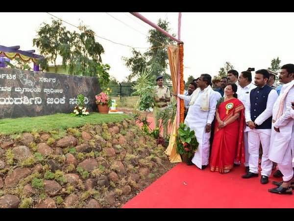 ನ್ಯಾಯಾಲಯದಲ್ಲಿ ವಿಚಾರಣೆ ನಡೆಯುತ್ತಿದೆ
