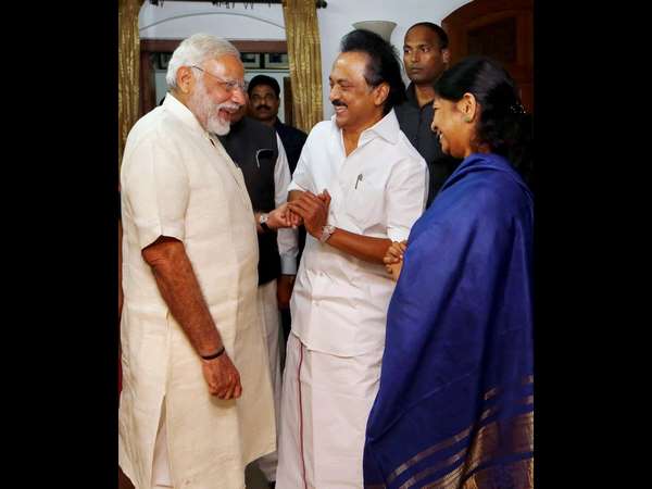 ಕರುಣಾನಿಧಿ ಕುಟುಂಬದಿಂದ ಆಹ್ವಾನ