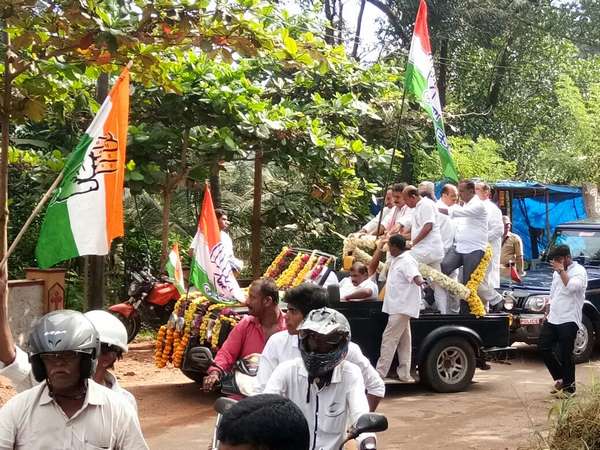 ಶಾಸಕರ ವಿರುದ್ಧ ಕಿಡಿ