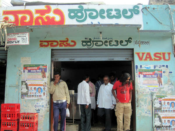 Kanakapura Vasu hotel mouth watering Masala dosa