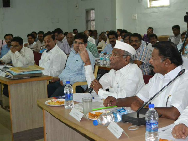 ಸಿದ್ದರಾಮಯ್ಯ ಸಲಹೆ ಒಪ್ಪದ ಶಾಸಕರು