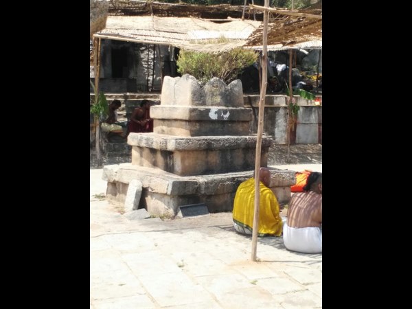 ಯಾರಿಗೂ ತಡೆ ವಿಧಿಸಿಲ್ಲ