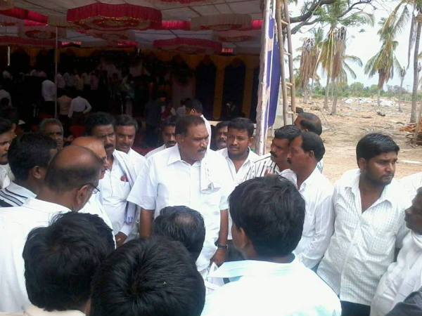 ಪ್ರಯತ್ನ ಪಡುತ್ತಲೇ ಇದ್ದಾರೆ