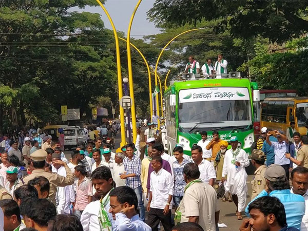 ಗ್ರಾಮ ವಾಸ್ತವ್ಯ ಕಾರ್ಯಕ್ರಮ