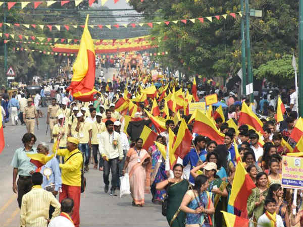 ಹಿಂದಿ, ಕೋಮುವಾದಿಗಳೇ ನಮ್ಮ ನಿಜವಾದ ಶತ್ರುಗಳು