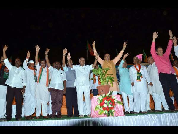 ಮುಖ್ಯಮಂತ್ರಿಗಳ ಕನಸಿನಲ್ಲಿ ಬರುವವರು ಯಾರು? ಮುಖ್ಯಮಂತ್ರಿಗಳ ಕನಸಿನಲ್ಲಿ ಬರುವವರು ಯಾರು?