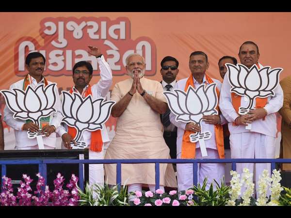 ಬಿಜೆಪಿ ರ‍್ಯಾಲಿ ಬಣ ಬಣ